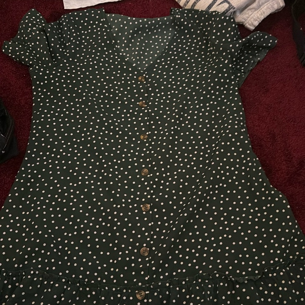 Mini pockodot v neck dress size small